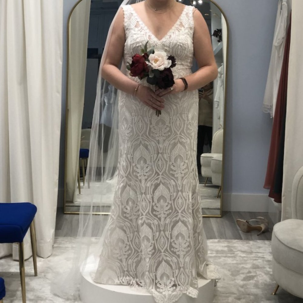 V-Neck Ivory Lace Bridal Gown with Floral Motif
